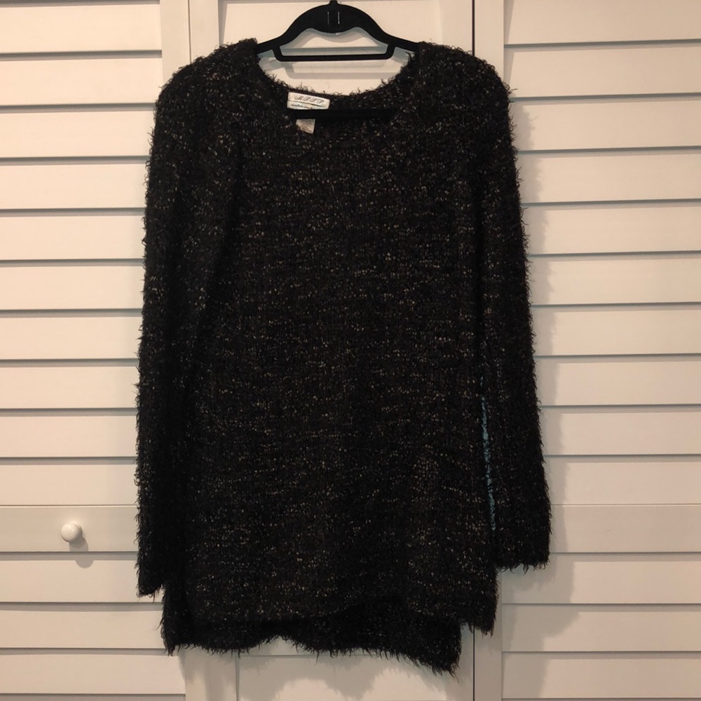 Max Studio women’s black sweater